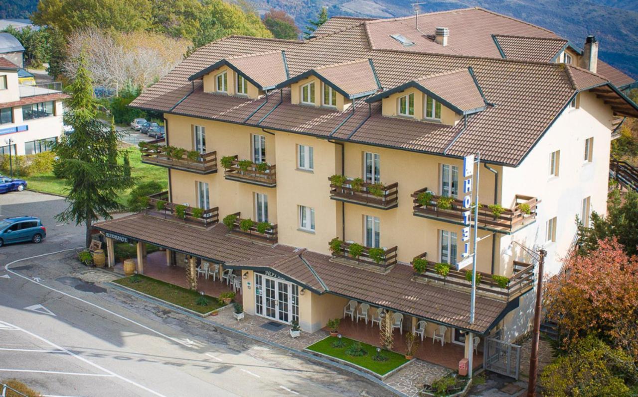 Hotel Gambrinus أبّادييا سان سالفاتور المظهر الخارجي الصورة