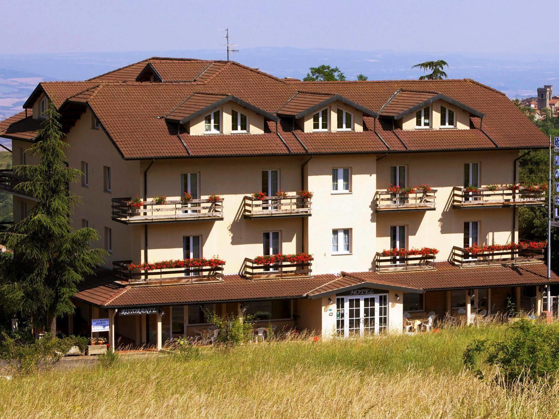Hotel Gambrinus أبّادييا سان سالفاتور المظهر الخارجي الصورة